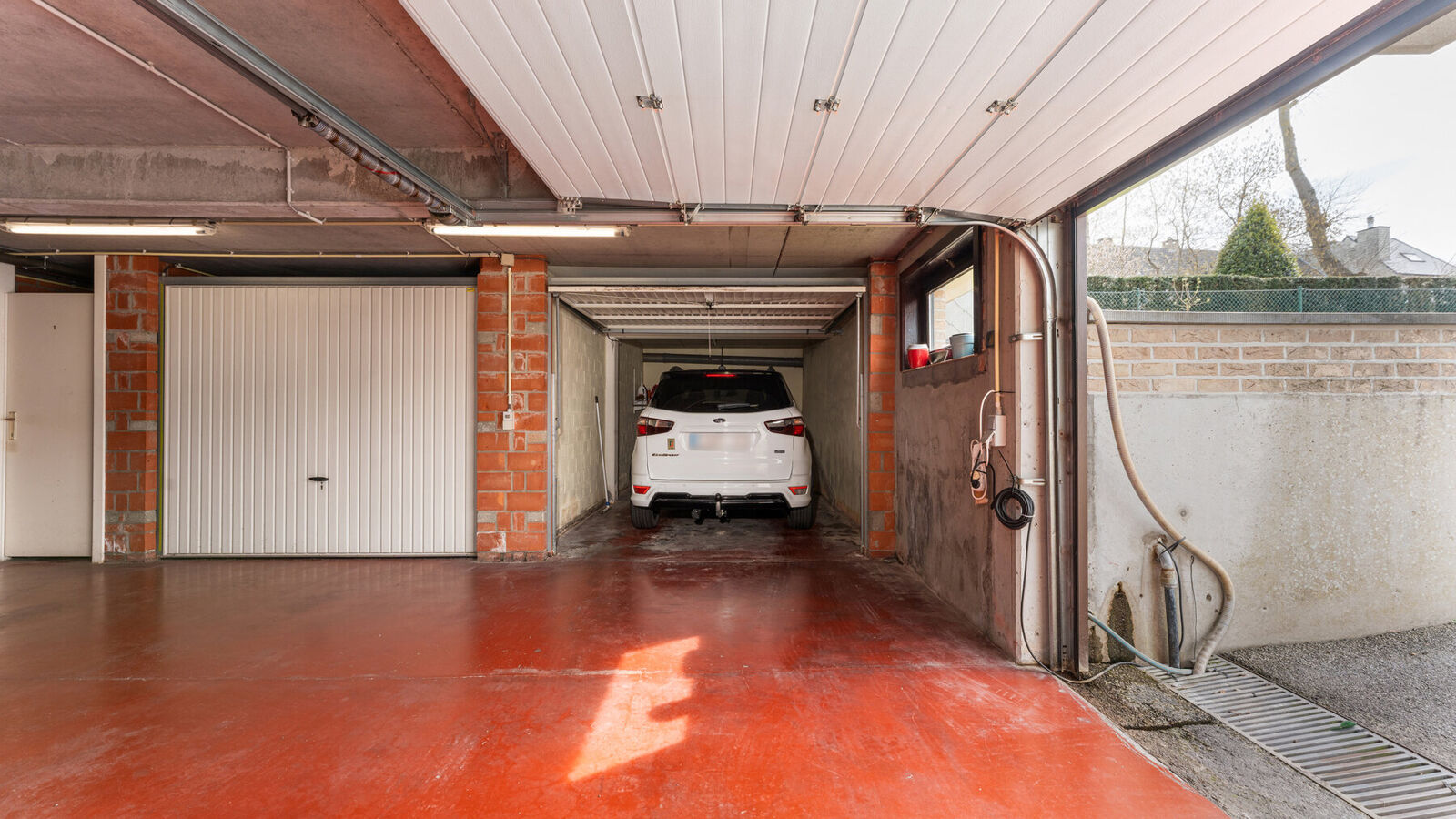 Closed garage for sale in Koksijde