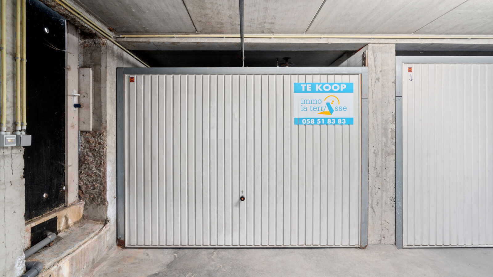 Closed garage for sale in Sint-Idesbald
