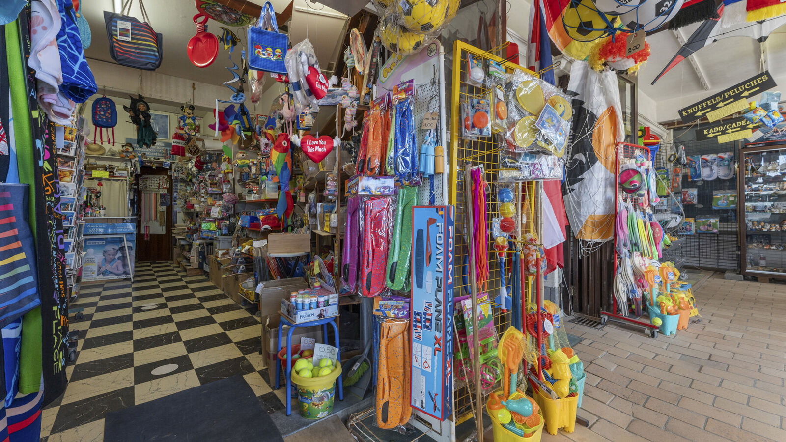 Individual shop for sale in Sint-Idesbald