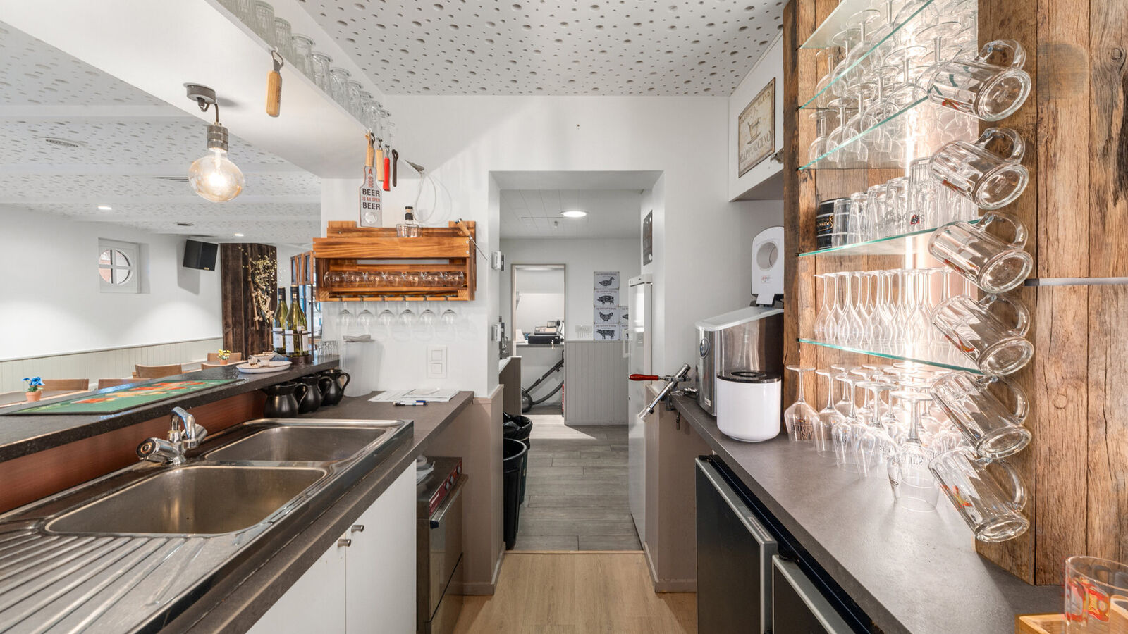 Rez commercial &agrave; vendre &agrave; Wulpen