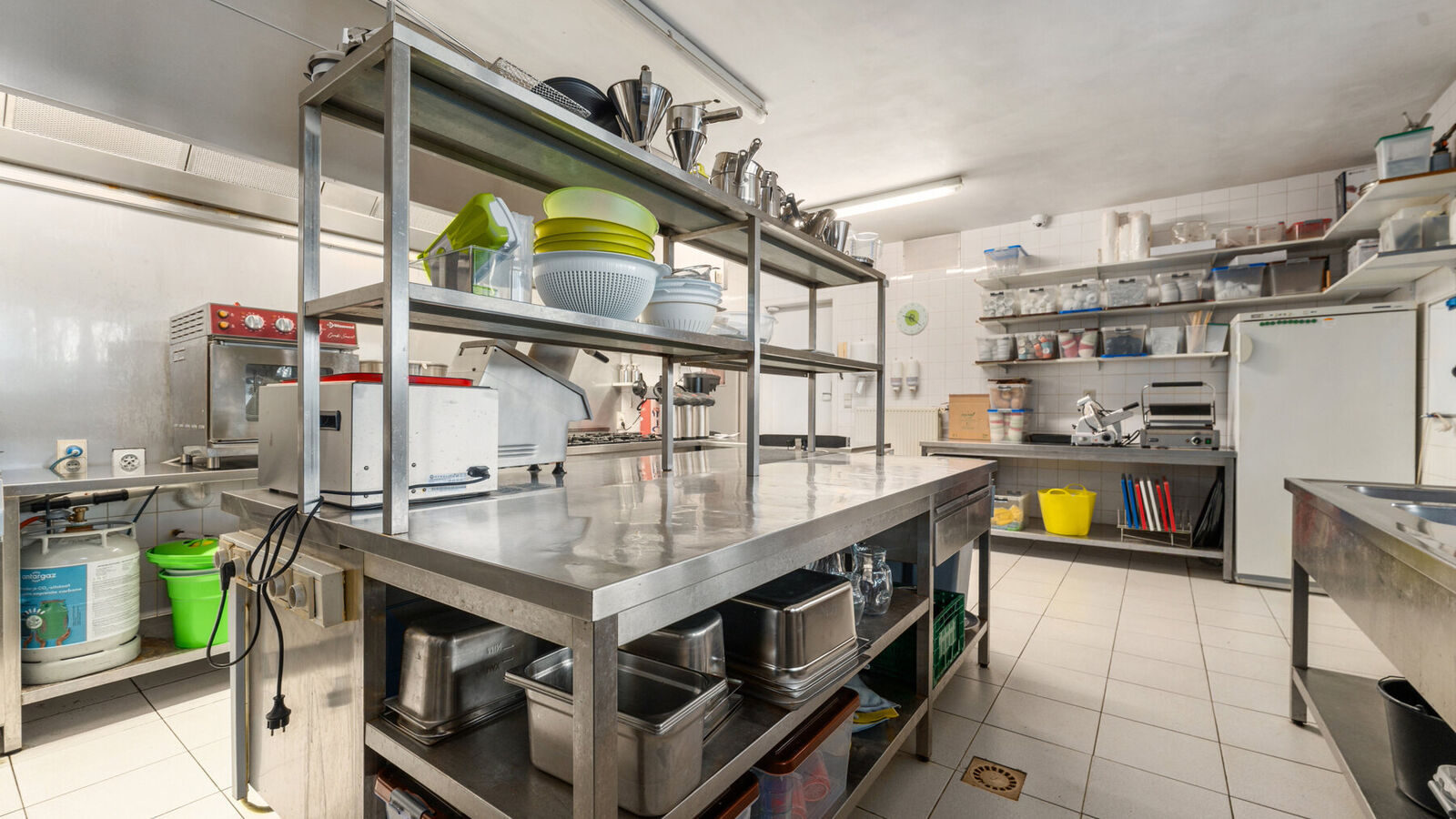 Rez commercial &agrave; vendre &agrave; Wulpen