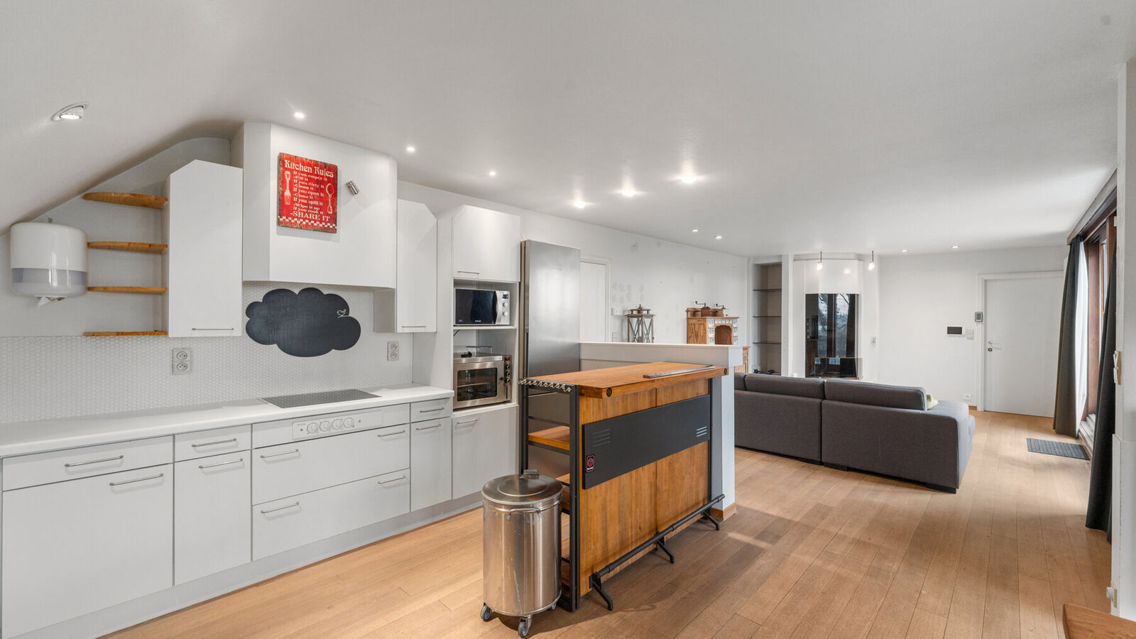 Rez commercial &agrave; vendre &agrave; Wulpen