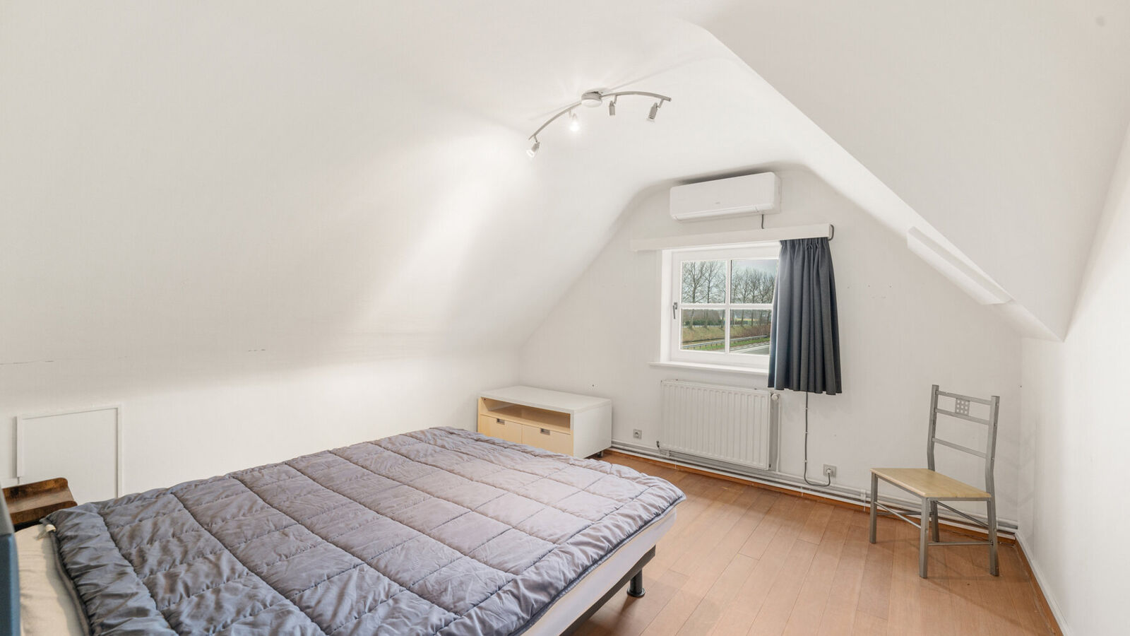 Rez commercial &agrave; vendre &agrave; Wulpen