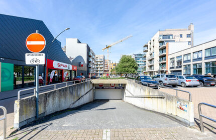 Closed garage for sale in Koksijde
